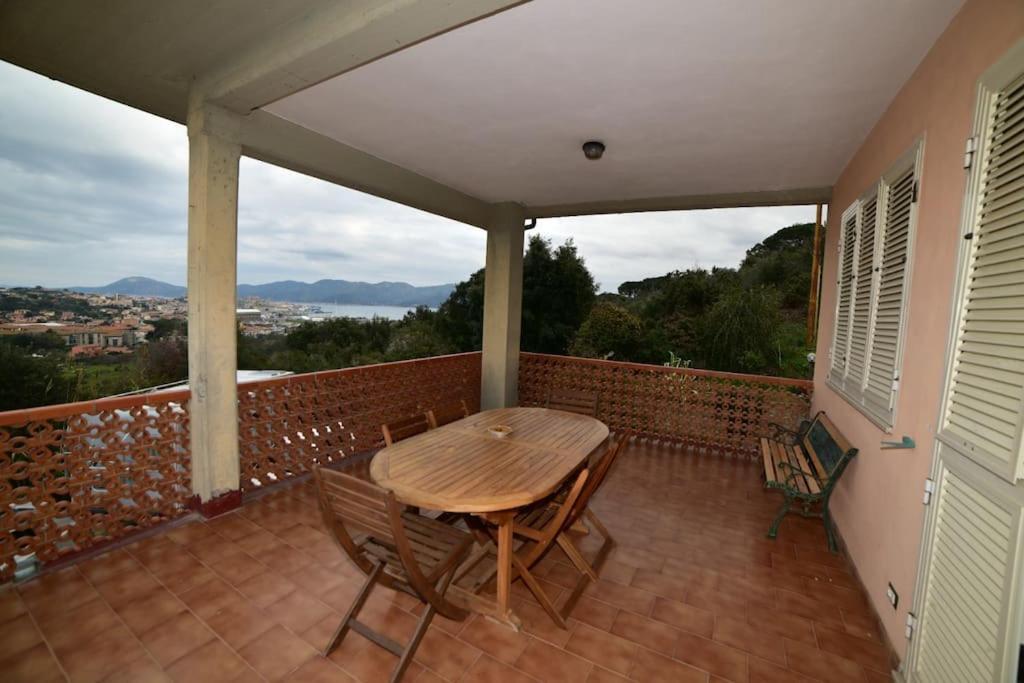 Casa Vacanze Il Pastore Tedesco Portoferraio Kültér fotó