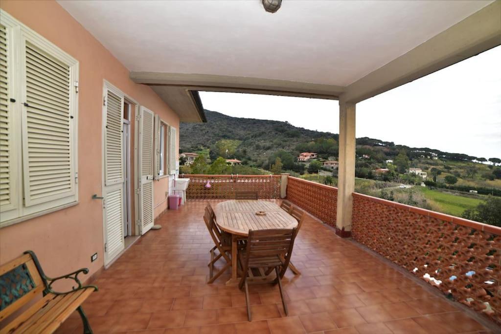 Casa Vacanze Il Pastore Tedesco Portoferraio Kültér fotó